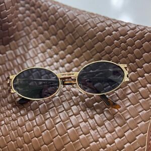 Stylish Oval Sunglasses